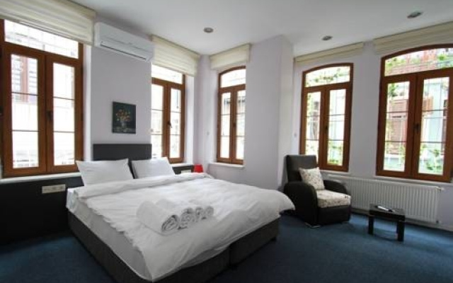More Residence 2