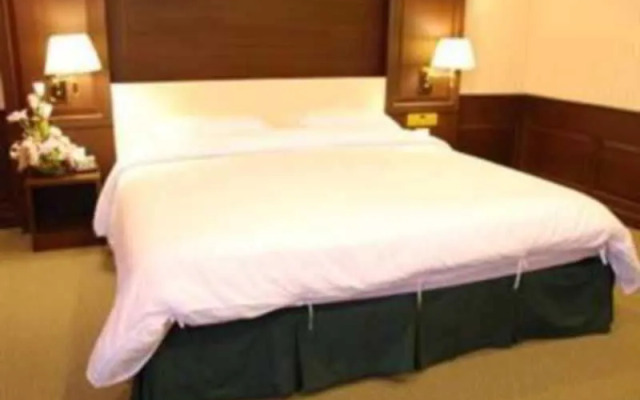 Chainat Thani Hotel