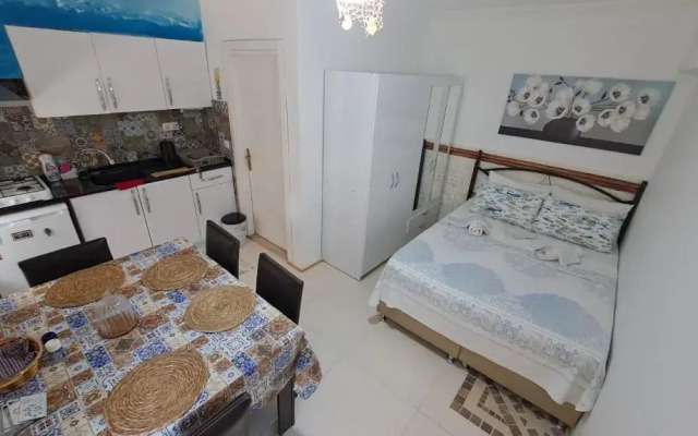 Deniz Kizi Otel Kucukkuyu