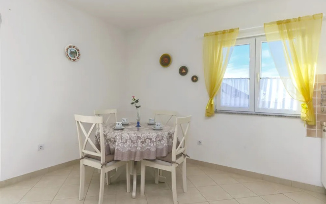 Apartment Ljiljana