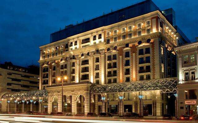 Гостиница The Ritz-Carlton, Moscow вид на фасад