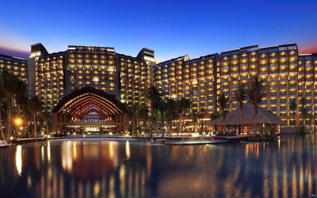 Отель Pullman Oceanview Sanya Bay Resort & Spa вид на фасад