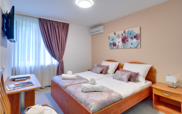 Hotel Komodor