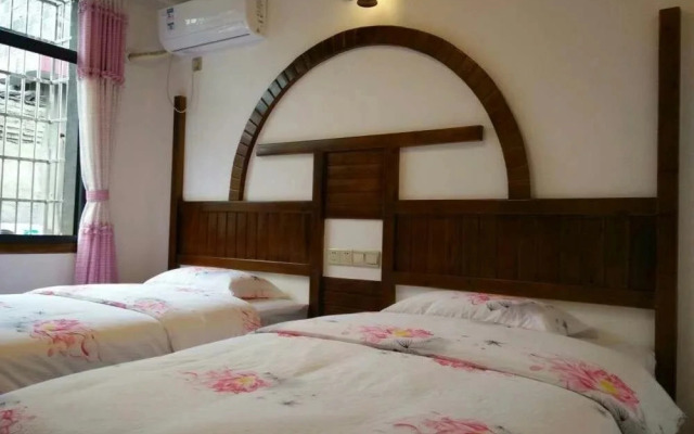Wo Niu Downtown Inn