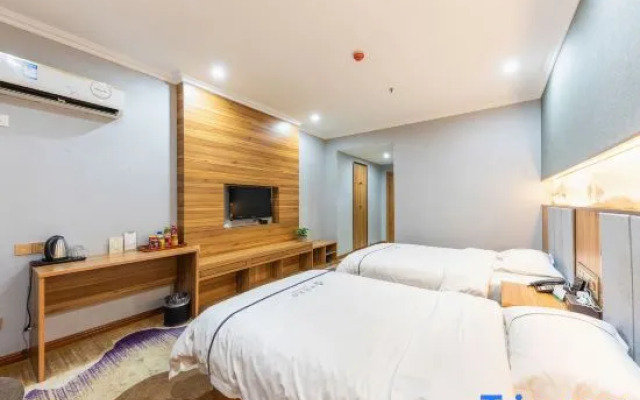 Xiaogan Education Hotel
