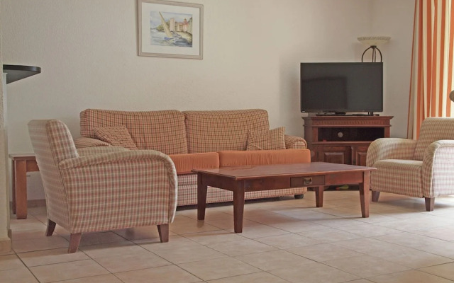 Apartment in Gassin Saint Tropez With Garden, Pool