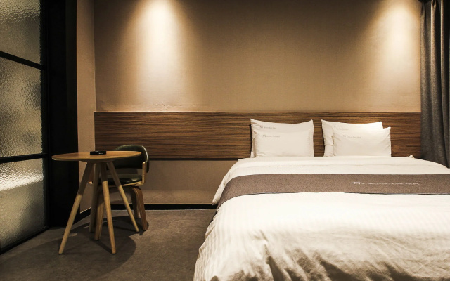 Hotel the May