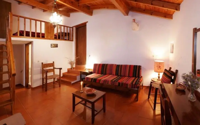 Fenareti's Houses