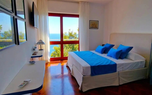 Amalfi Detached Sea View Villa W/solarium Terrace