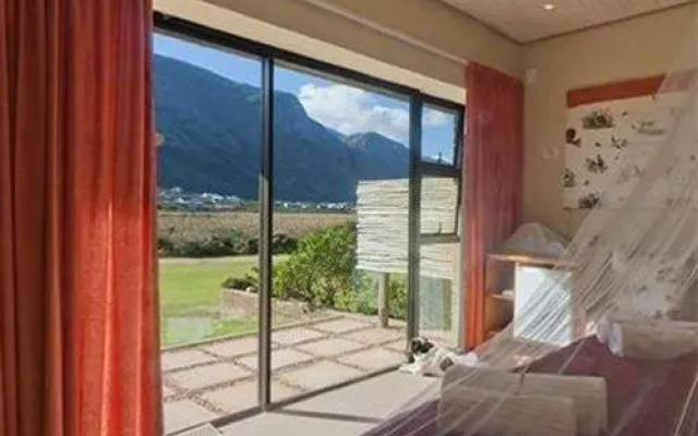 Aandkoor Betty's Bay Guesthouse
