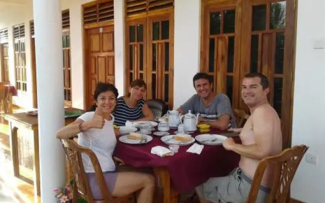 Sayura Beach Hotel