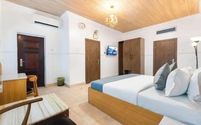 Safe Court Apartment