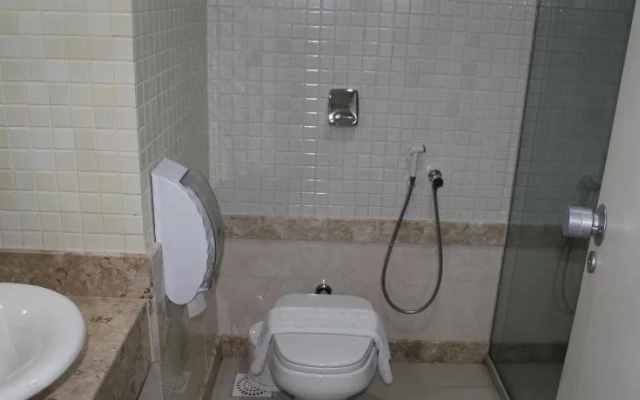 Pratti Hotel
