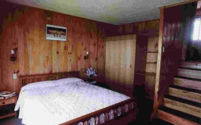 Hostal y Cabañas Lagune Club