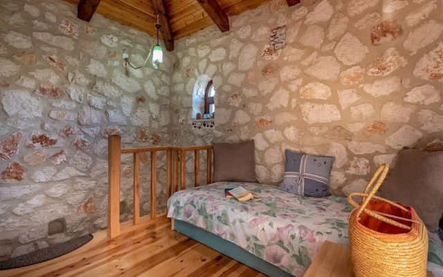 Orfeas Villa