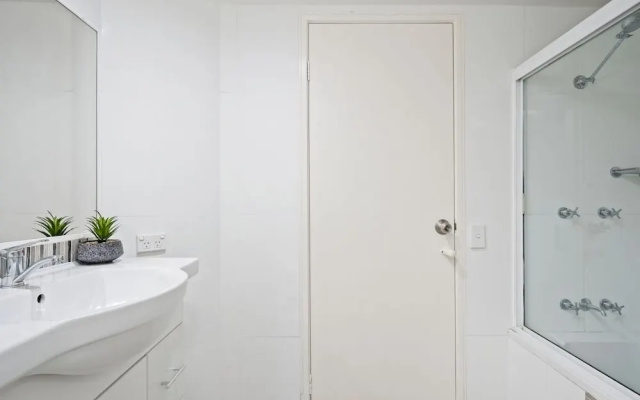Diamond Beach Resort 2BR Bath