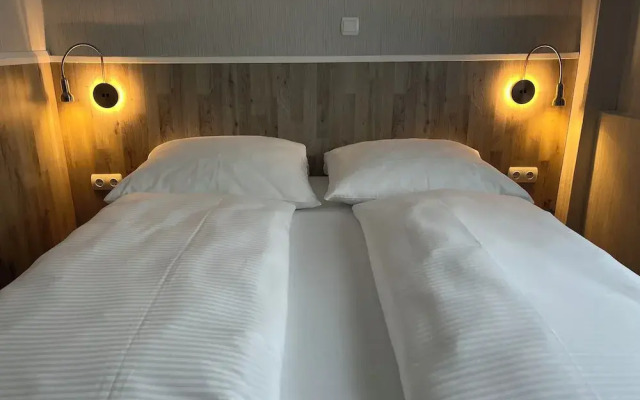 Skyline Hotel