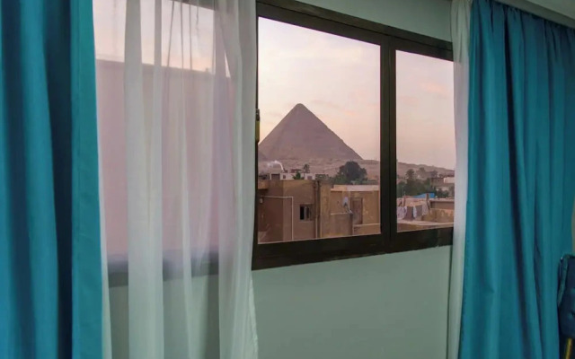 pyramids gate hotel
