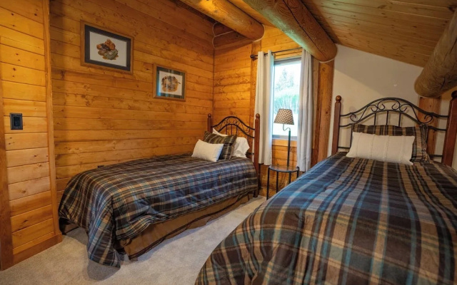 Destination Alaska Charters - Cabin 1