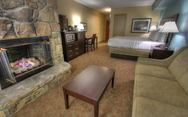 The Greystone Lodge on the River