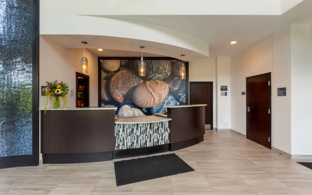 Best Western Premier Northwood Hotel