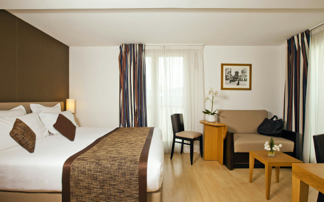 Отель Residhome Paris Opéra