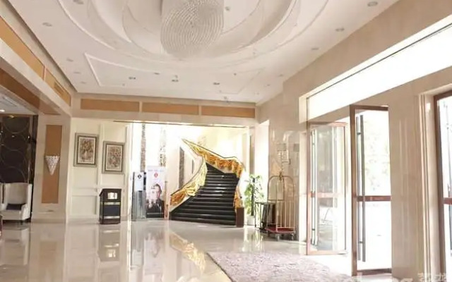 The New Dongyuan International Hotel