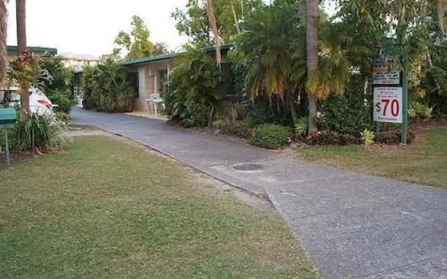 Sandy Court Holiday Units