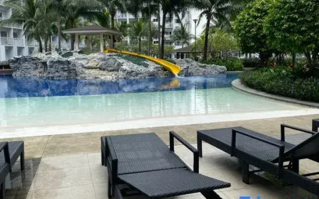 Shore Residence, Near MOA - Cozy Staycation - 1022