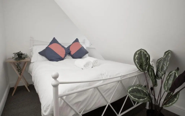Flat 4 Bellevue