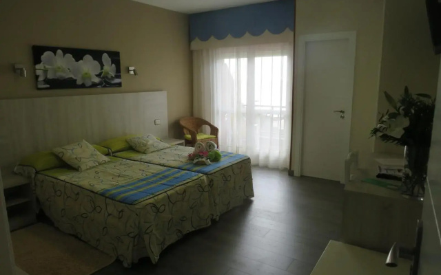 Hotel Foxos