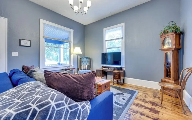 Charming Jacksonville Home ~ 2 Mi to Downtown!