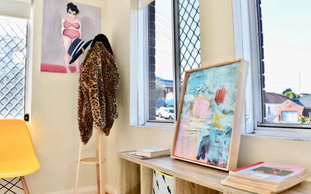 Bright Artist Apartment in Maroubra