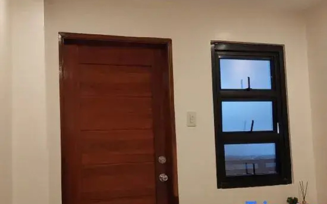 Uno's Crib