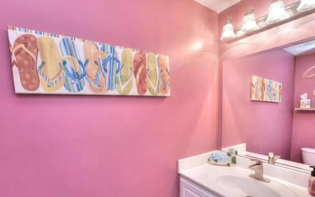Ocean Walk 8102- Jus' Beachy