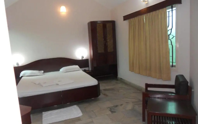 Hotel Sadhabishegam