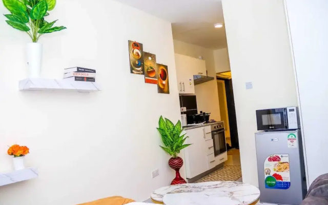Studio Sleeps 2 With 24hr Check-in