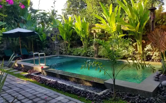 Sari Mimpi Kutuh