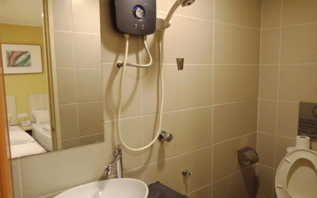 Hotel Zamburger Taman Segar