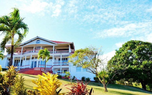 Hotel Alexandrina in Bequia, St. Vincent and the Grenadines from 127$, photos, reviews - zenhotels.com hotel front
