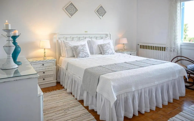 Traditional House Milos