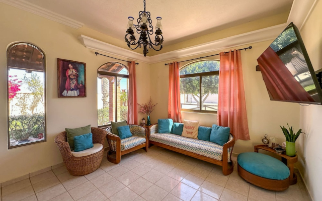 Tranquil Family Escape With Large Patio