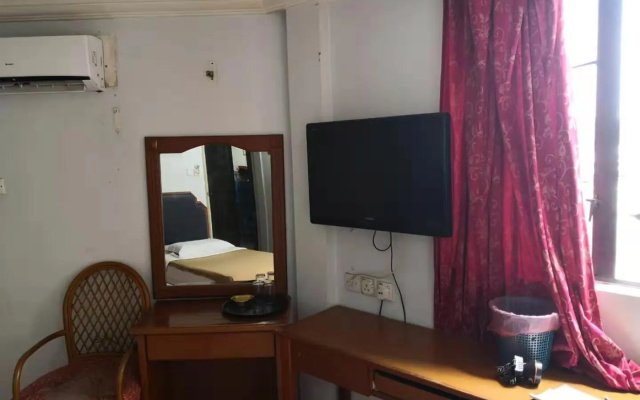 AircondRoom@Highland Inn