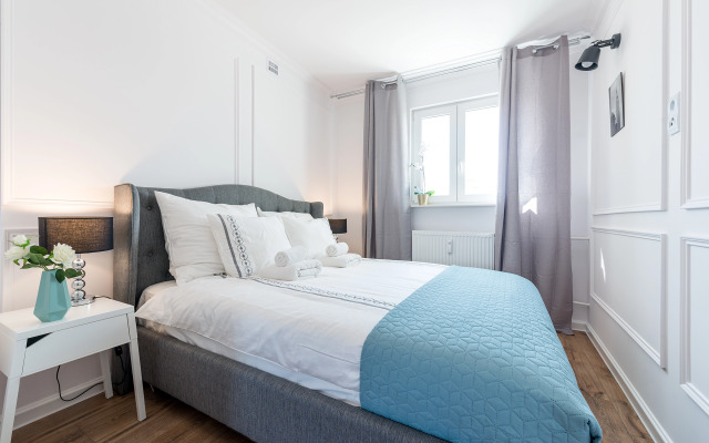 P&O Apartments Emilii Plater 3
