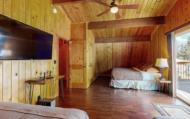 Primrose Cabin #709