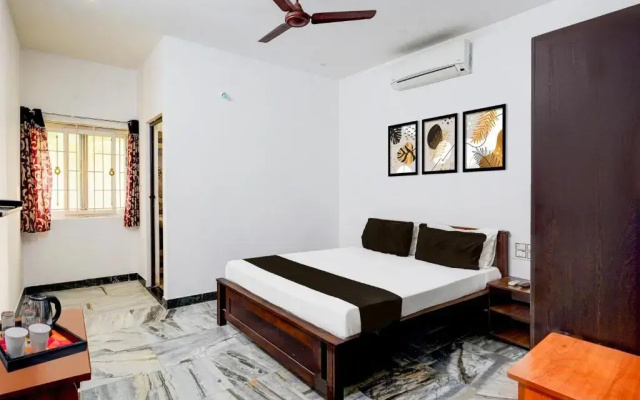 Leo's Home Stay by OYO Rooms