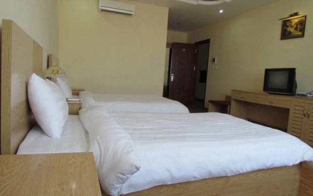Phu Dong Hotel