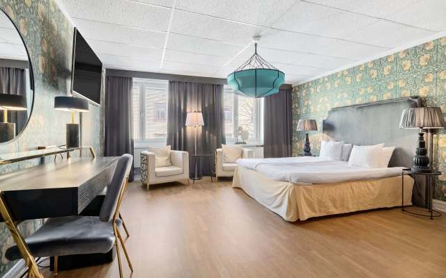 Centric Hotel