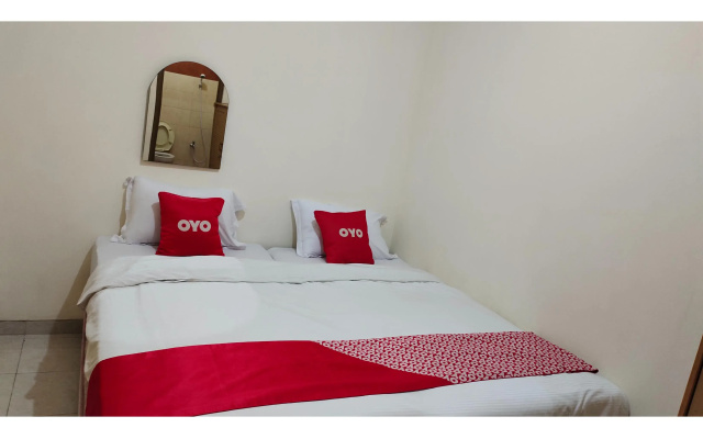 Hotel O C16 Siwalankerto Syariah