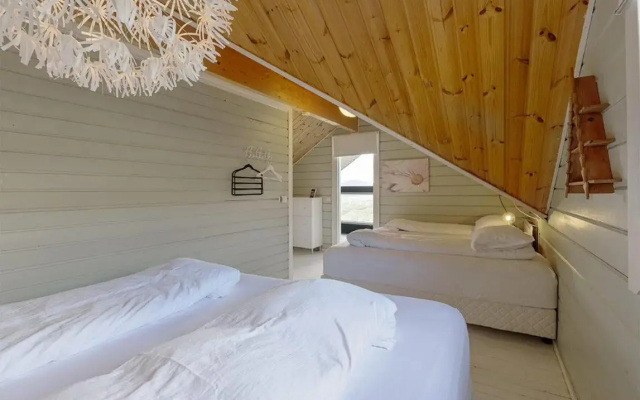 Blue Viking Luxury Cabin
